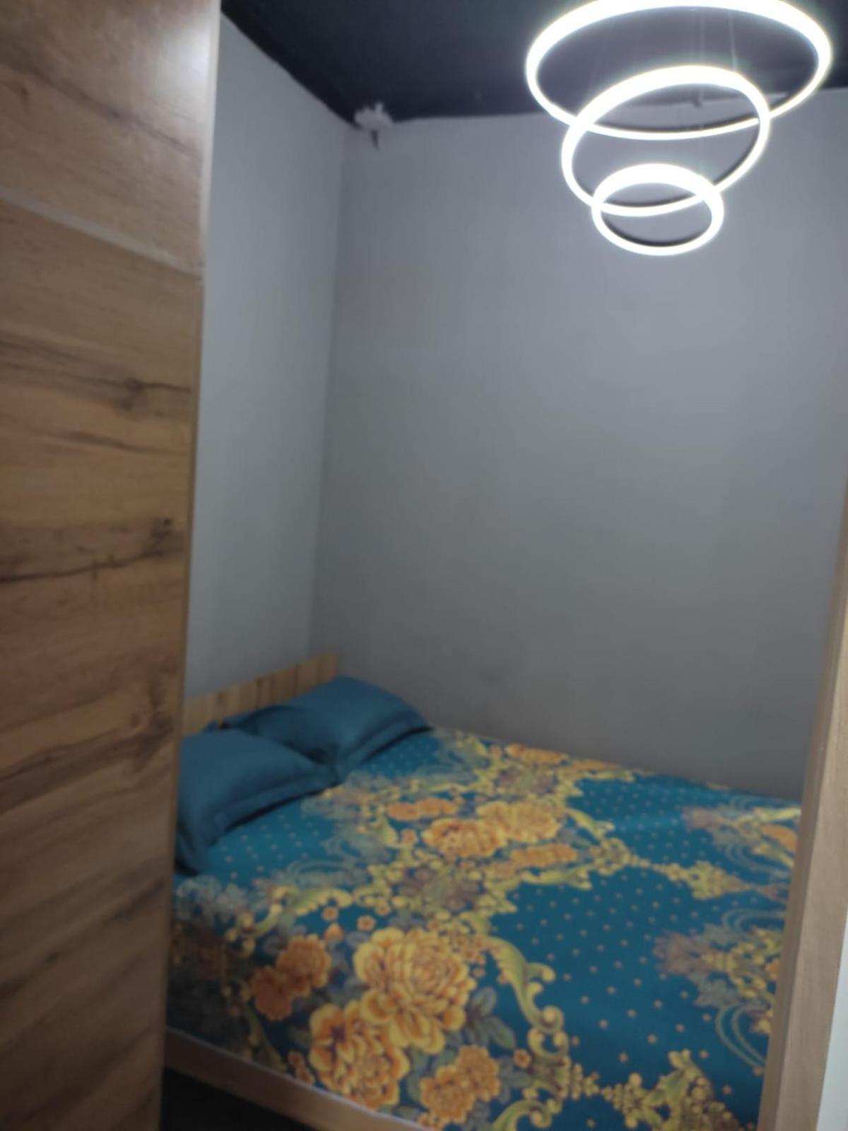 Hostel Kochevnik Capsule Hotel อัลมาตี ภายนอก รูปภาพ